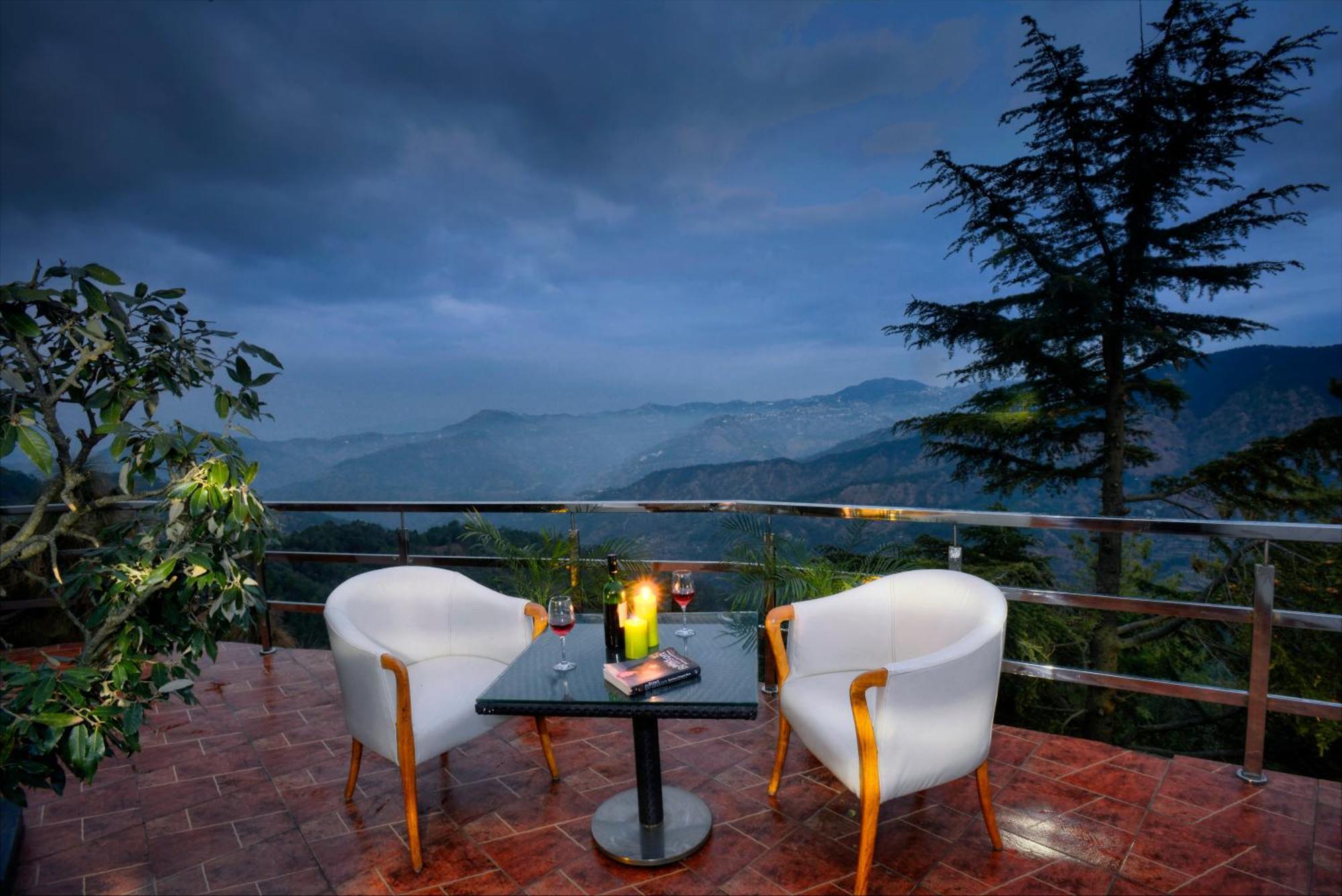 Treehouse Chail Villas Экстерьер фото